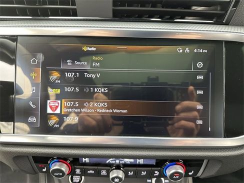 Used 2025 Audi Q3 2.0T Premium w/ Convenience Package image 16