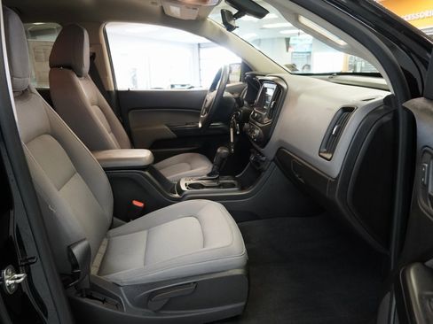 Used 2019 Chevrolet Colorado W/T w/ Custom Special Edition image 31