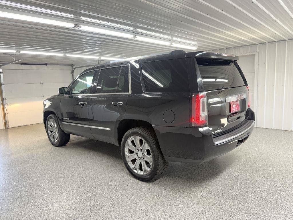 Used 2015 GMC Yukon Denali w/ Premium Package AWD/4WD image 4