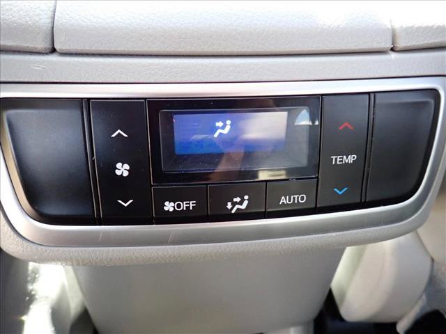 Certified 2019 Toyota Highlander XLE AWD/4WD image 11