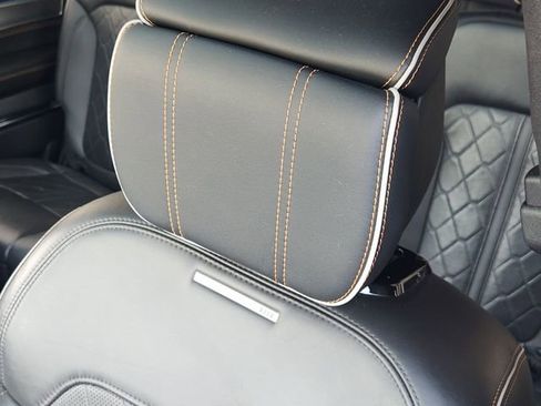 Certified 2022 Jeep Grand Wagoneer Series III w/ Flexible Seating Group AWD/4WD image 14