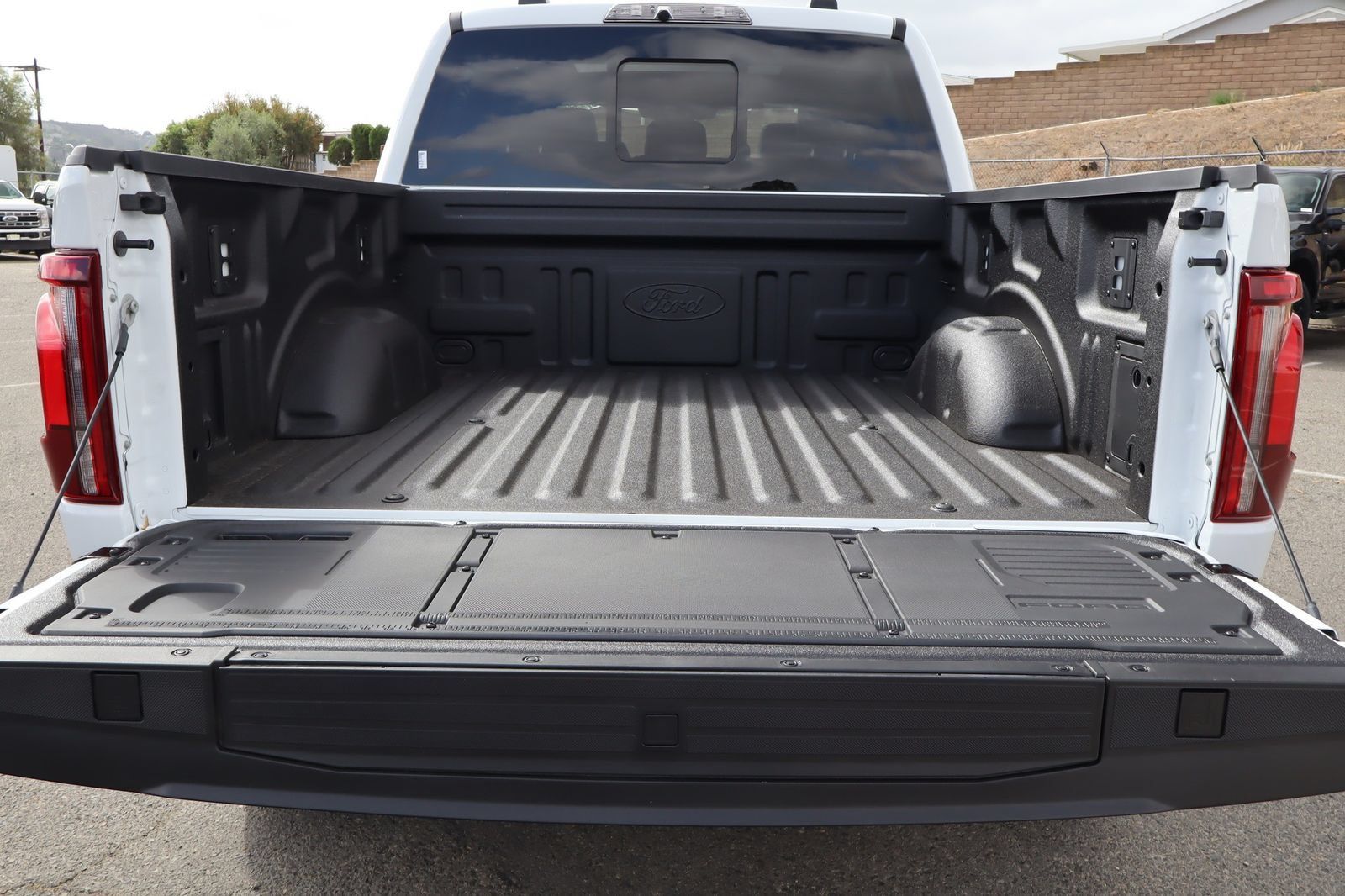 New 2026 Ford F150 Raptor w/ Equipment Group 803A Raptor R AWD/4WD image 40