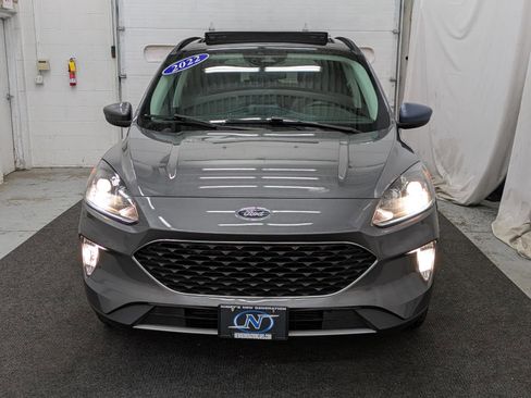 Used 2022 Ford Escape SEL image 16