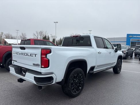 New 2026 Chevrolet Silverado 2500 High Country w/ High Country Premium Package AWD/4WD image 4