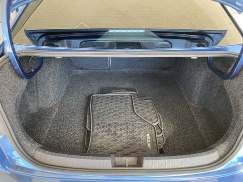 Used 2019 Volkswagen Jetta S image 11