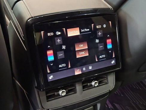 New 2026 Cadillac Vistiq Sport w/ LPO, Floor Liner Package image 26