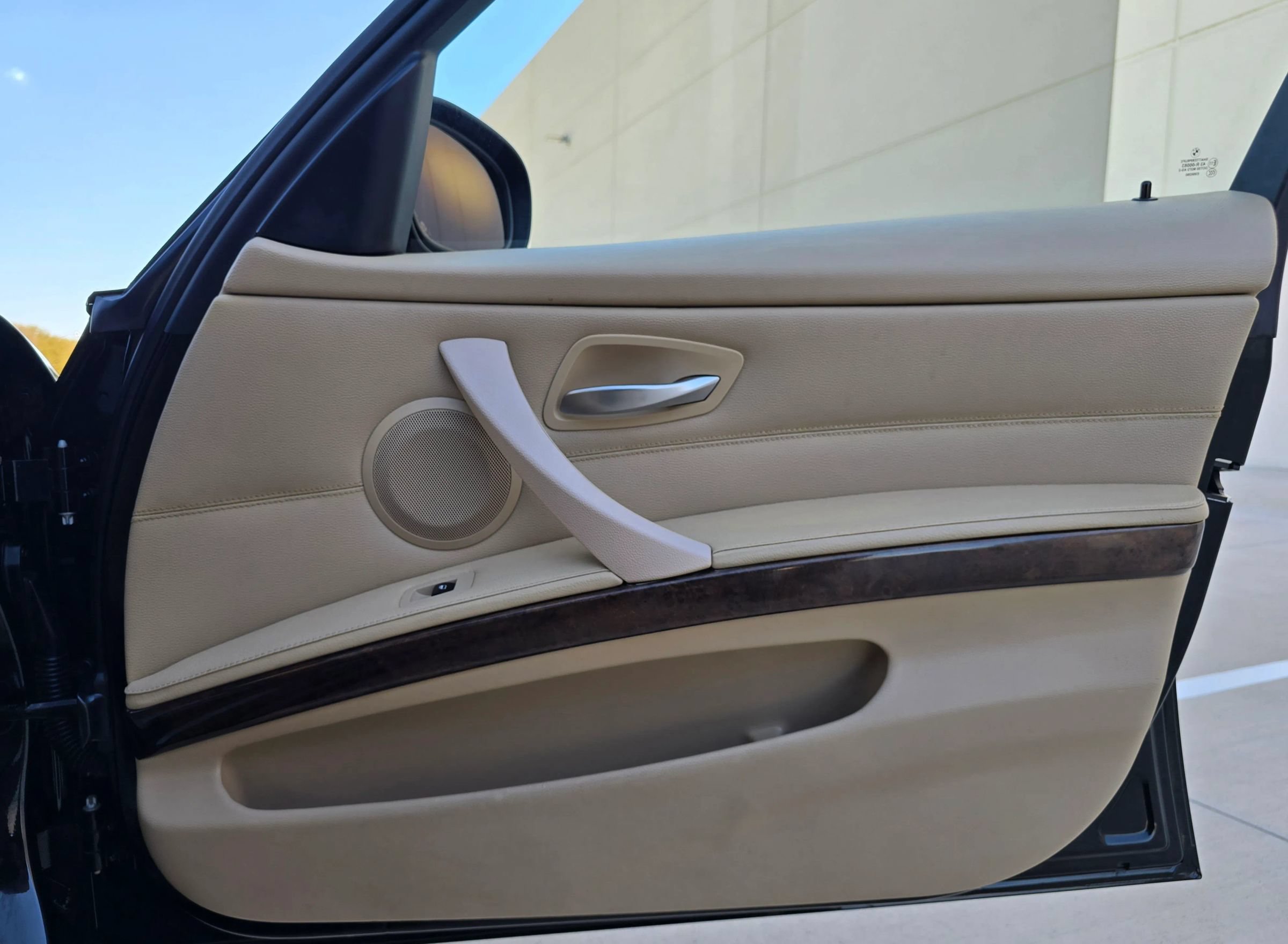 Used 2010 BMW 328i Sedan RWD image 16