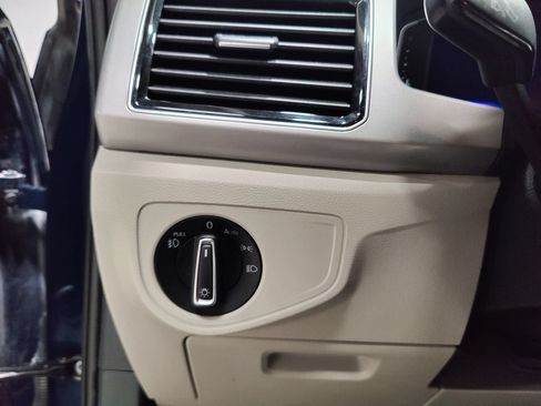 Used 2019 Volkswagen Atlas SEL AWD/4WD image 32