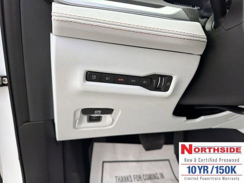 New 2026 Jeep Cherokee Overland w/ Trailer Tow Group AWD/4WD image 18