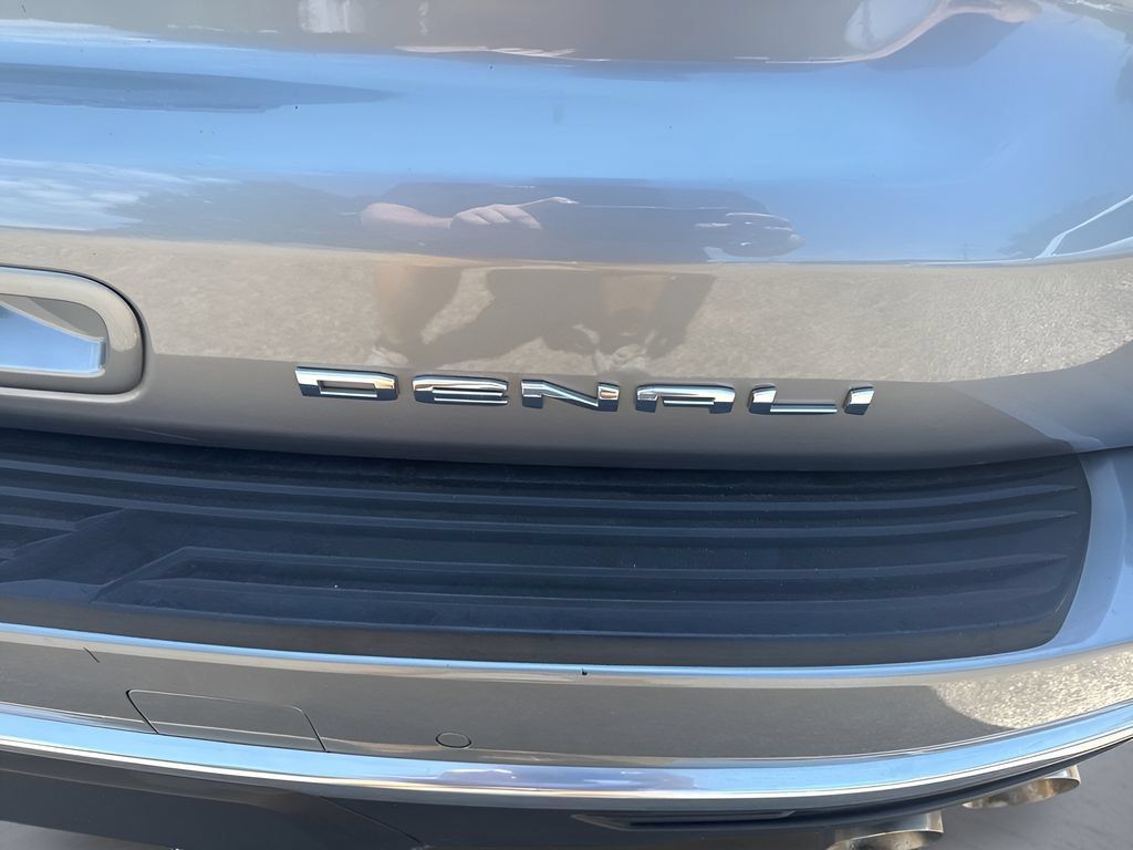 Used 2024 GMC Yukon XL Denali w/ Advanced Technology Package AWD/4WD image 38