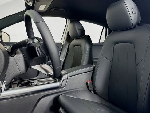 Certified 2026 Mercedes-Benz GLA 250 image 18