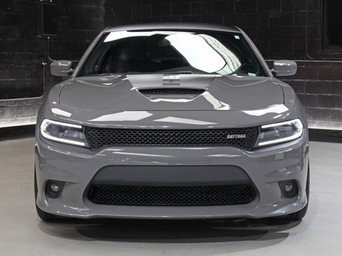 Used 2018 Dodge Charger R/T RWD image 8