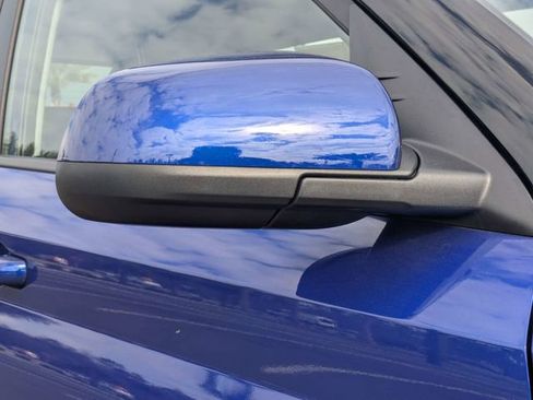 Used 2025 Hyundai Venue SEL image 10