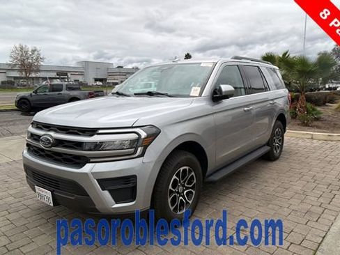 Used 2022 Ford Expedition XLT image 7