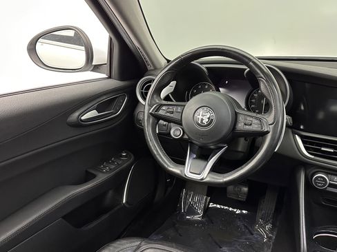 Used 2021 Alfa Romeo Giulia Sprint w/ Sun & Sound Package image 29