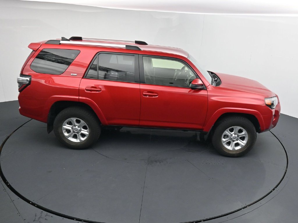 Used 2024 Toyota 4Runner SR5 AWD/4WD image 30