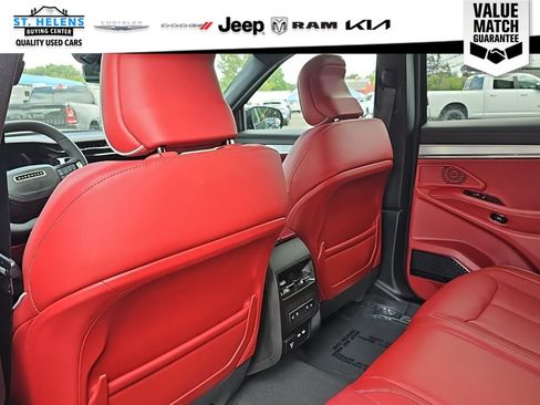 Used 2024 Jeep Wagoneer Launch Edition AWD/4WD image 25
