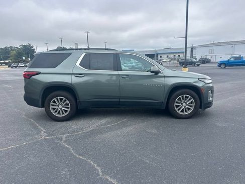Used 2022 Chevrolet Traverse LT FWD image 5