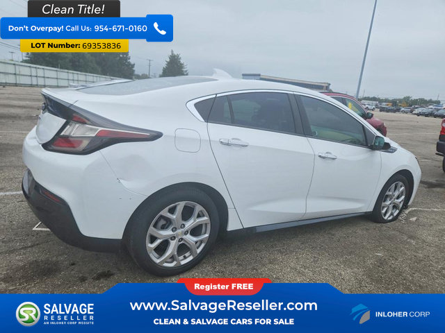 Used 2017 Chevrolet Volt Premier w/ Driver Confidence II Package FWD image 4