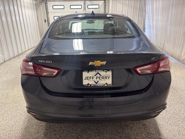 Used 2020 Chevrolet Malibu LT FWD image 4