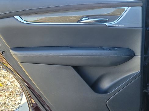 Used 2020 Cadillac XT6 Premium Luxury w/ Platinum Package image 16