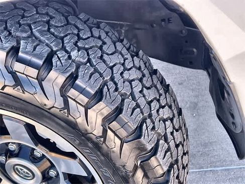 Used 2021 Toyota 4Runner TRD Off-Road Premium image 23