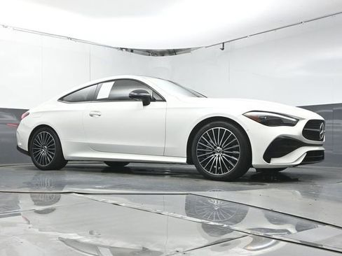 Used 2024 Mercedes-Benz CLE 300 4MATIC Coupe image 36