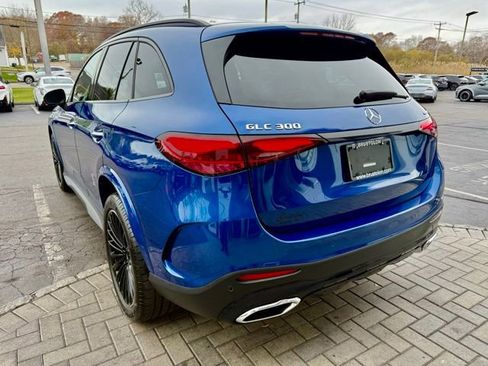 Used 2023 Mercedes-Benz GLC 300 4MATIC w/ AMG Line image 8
