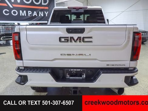 Used 2024 GMC Sierra 2500 Denali Ultimate AWD/4WD image 19