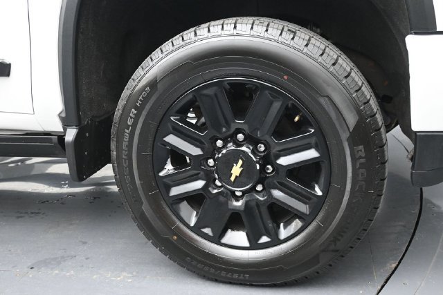 Used 2024 Chevrolet Silverado 3500 High Country w/ High Country Premium Package AWD/4WD image 36