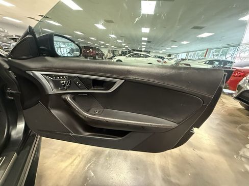 Used 2020 Jaguar F-TYPE P300 image 9