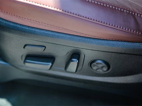 Used 2024 Kia Telluride SX Prestige w/ Towing Package image 22