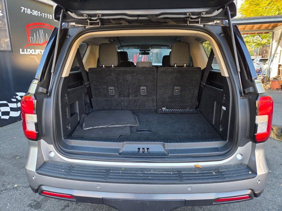 Used 2024 Ford Expedition Max XLT RWD image 10