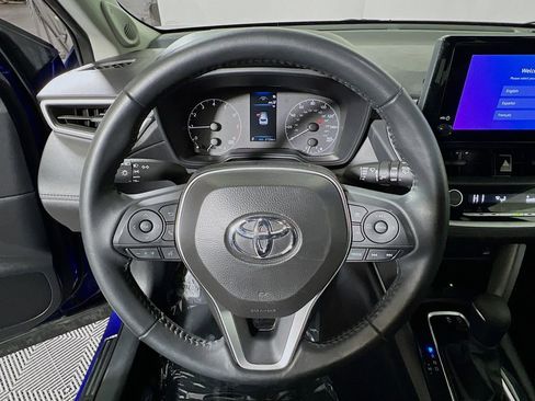 Certified 2024 Toyota Corolla Cross LE w/ Moonroof Package AWD/4WD image 11