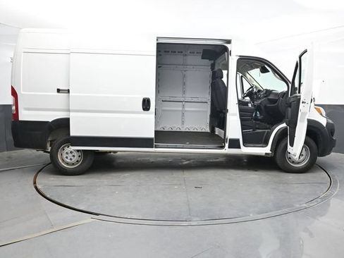 Used 2024 RAM ProMaster 2500 w/ Convenience Group FWD image 49