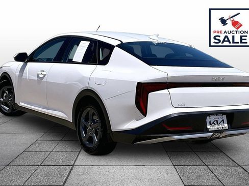Used 2025 Kia K4 FWD image 11