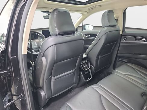 Used 2023 Lincoln Nautilus Reserve w/ Monochromatic Package AWD/4WD image 12