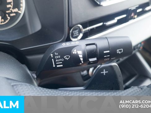 Used 2024 Mitsubishi Outlander SE AWD/4WD image 18
