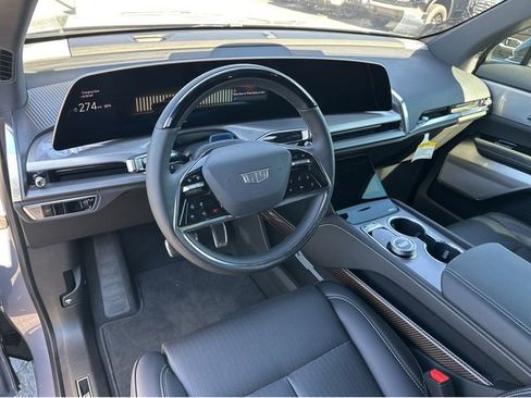 New 2026 Cadillac Vistiq Luxury image 24