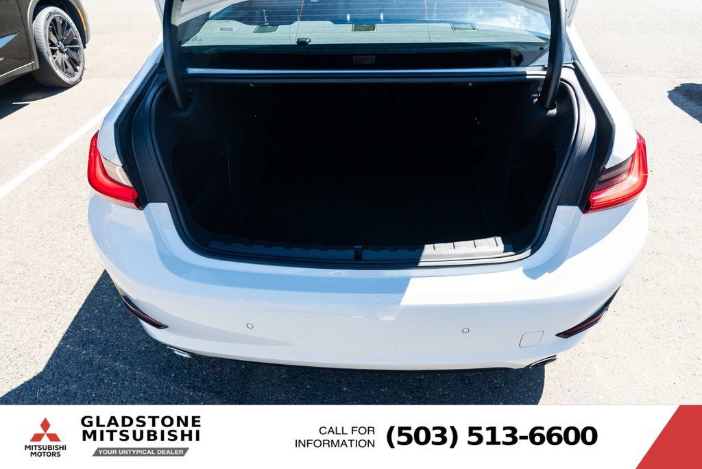 Used 2020 BMW 330i Sedan w/ Convenience Package RWD image 8
