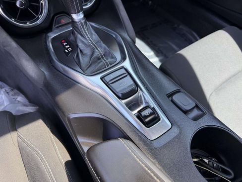 Used 2018 Chevrolet Camaro SS RWD image 23