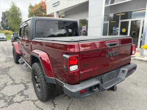 Certified 2021 Jeep Gladiator Sport image 9
