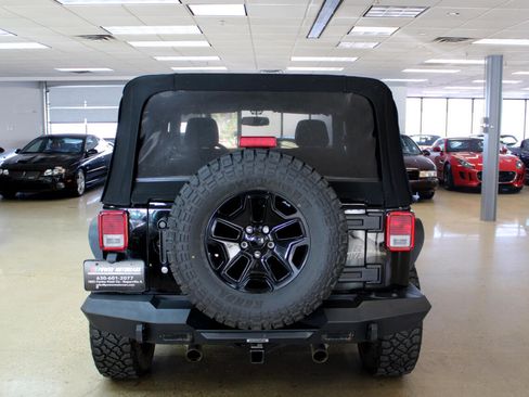 Used 2017 Jeep Wrangler Sport image 6