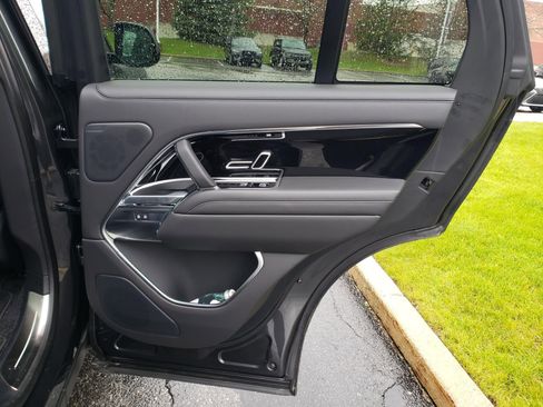 New 2026 Land Rover Range Rover SE AWD/4WD image 16