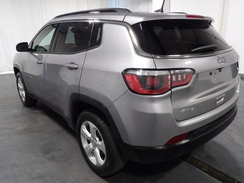 Used 2018 Jeep Compass Latitude w/ Popular Equipment Group image 7