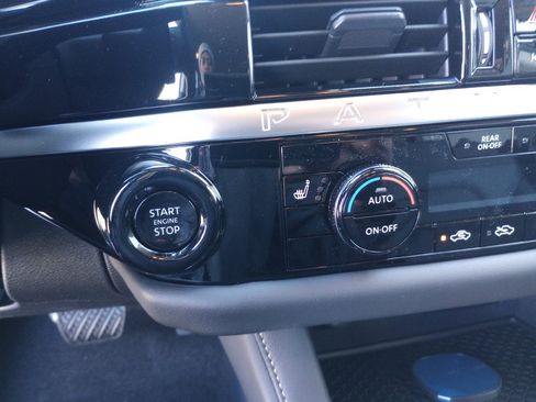 New 2026 Nissan Pathfinder SL FWD image 19