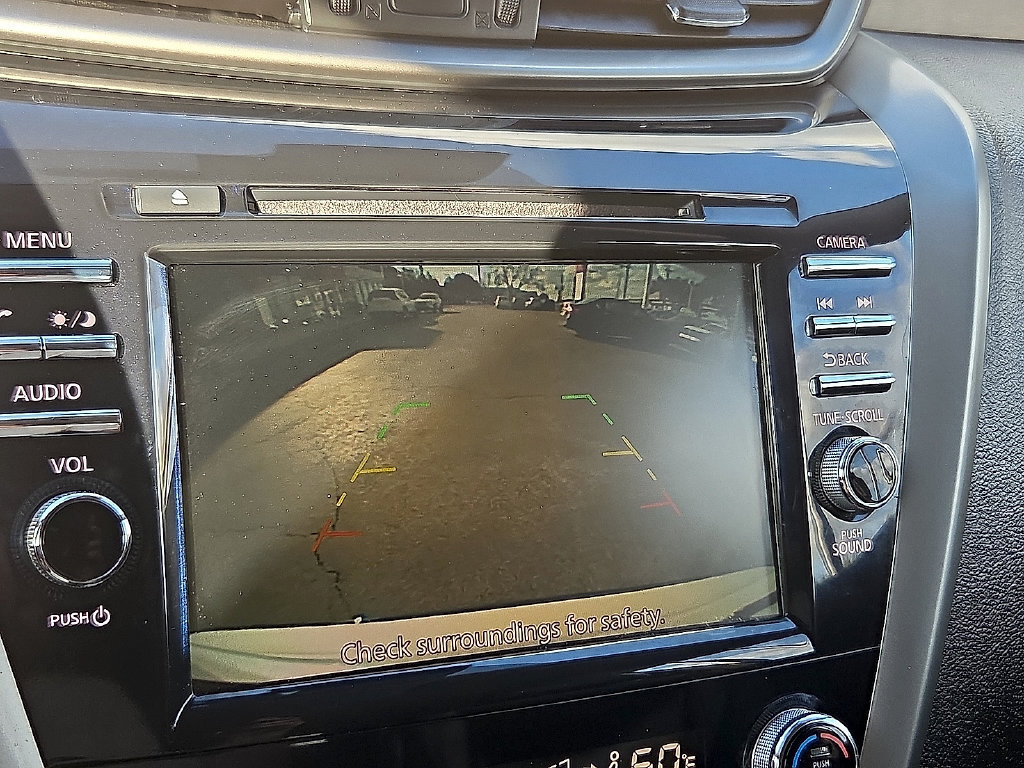 Used 2024 Nissan Murano SV w/ SV Midnight Edition Package FWD image 16