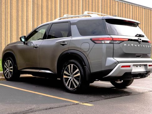Used 2023 Nissan Pathfinder Platinum AWD/4WD image 7