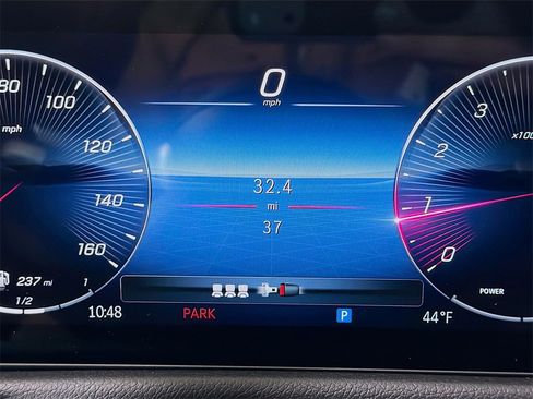 New 2026 Mercedes-Benz GLB 250 4MATIC image 14