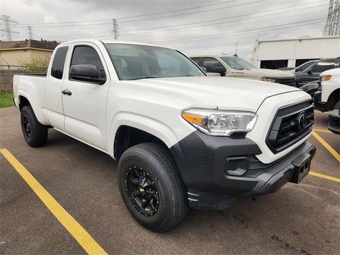 Used 2023 Toyota Tacoma SR image 1